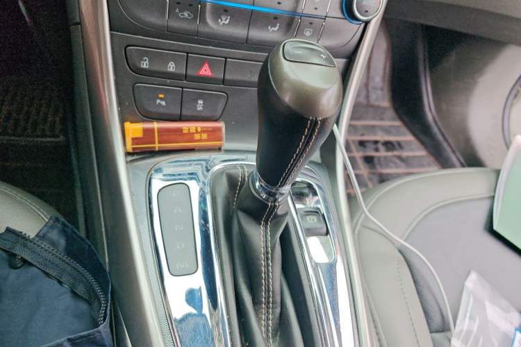 Used Chevrolet Malibu 2013 2.0L Automatic Luxury Edition Gear Lever