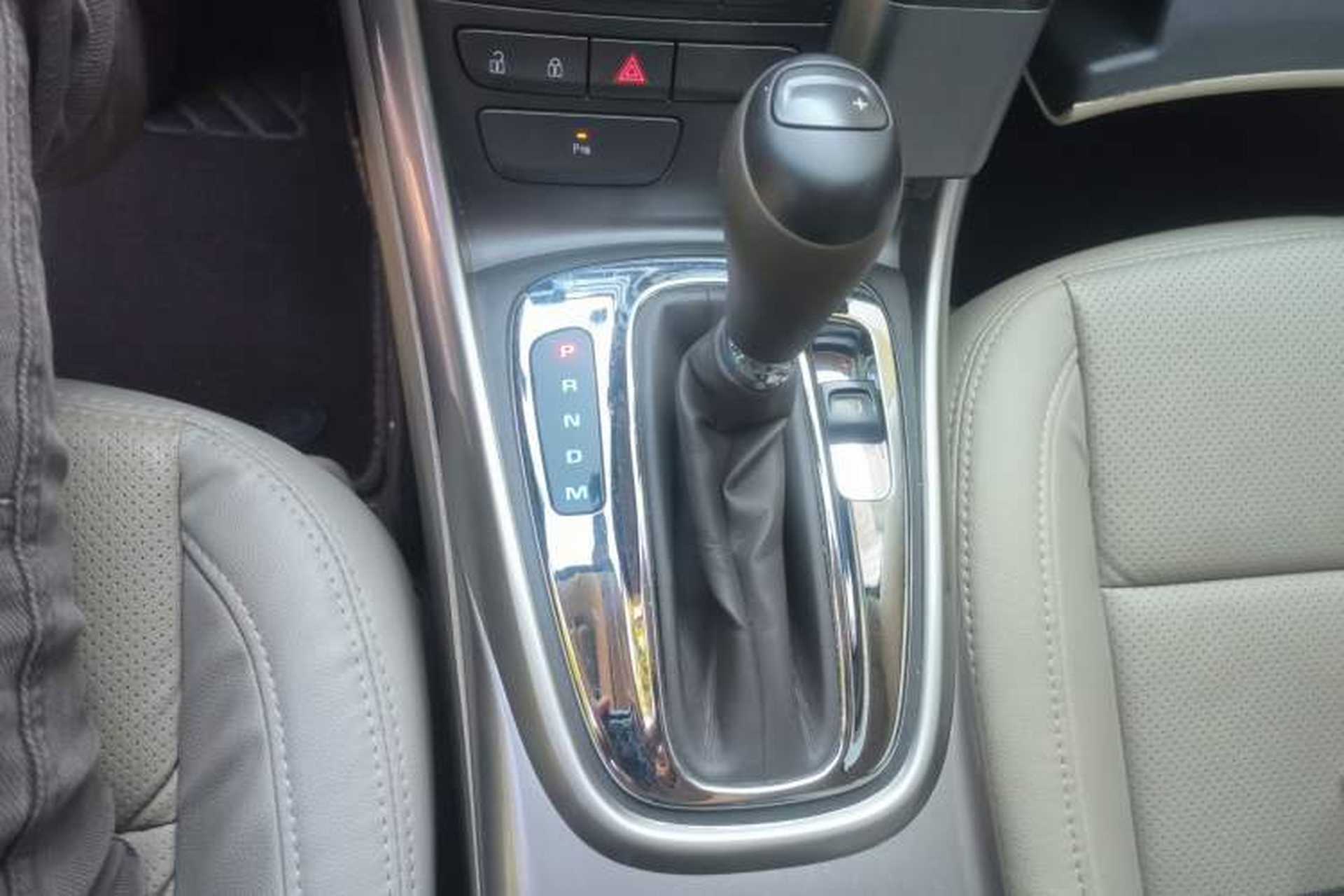 Used Chevrolet Malibu 2013 2.0L Automatic Comfort Edition Gear Lever