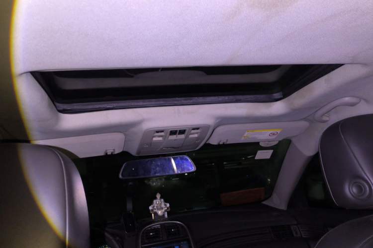 Used Chevrolet Malibu 2013 1.6T Automatic Comfort Edition Headliner