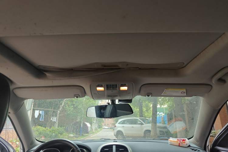 Used Chevrolet Malibu 2013 1.6T Automatic Luxury Edition Headliner