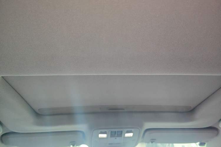 Used Chevrolet Malibu 2013 1.6T Automatic Comfort Edition Headliner