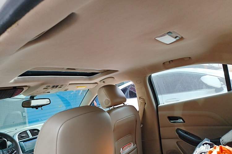 Used Chevrolet Malibu 2013 2.4L Automatic Luxury Edition Headliner