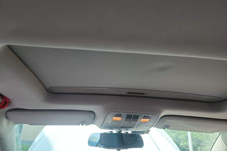 Used Chevrolet Malibu 2013 2.0L Automatic Luxury Edition Headliner