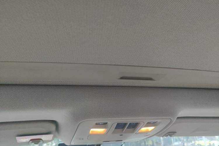 Used Chevrolet Malibu 2013 2.4L Automatic Luxury Edition Headliner