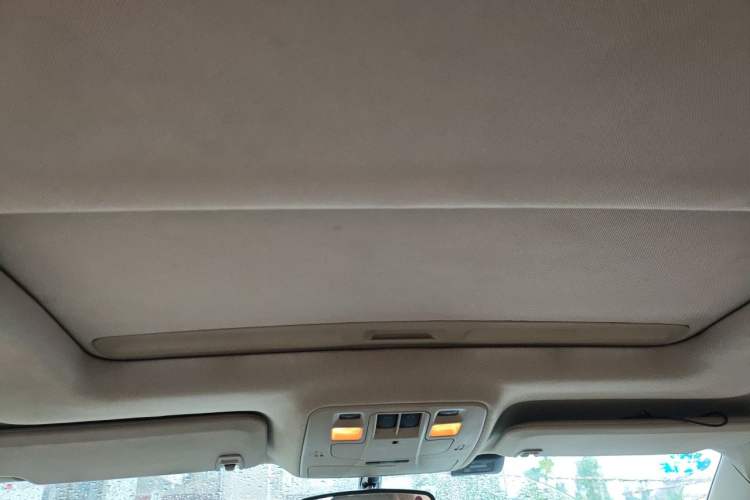 Used Chevrolet Malibu 2013 2.4L Automatic Luxury Edition Headliner