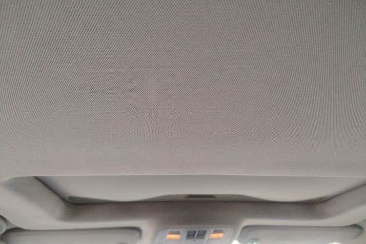 Used Chevrolet Malibu 2013 1.6T Automatic Comfort Edition Headliner
