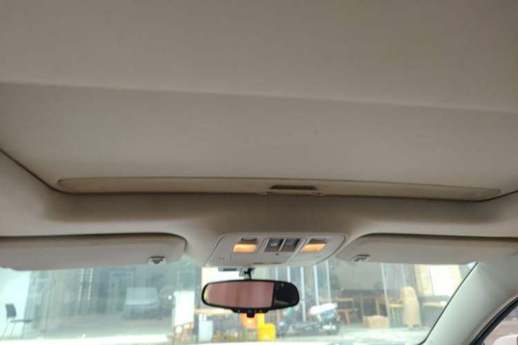 Used Chevrolet Malibu 2013 2.4L Automatic Luxury Edition Headliner