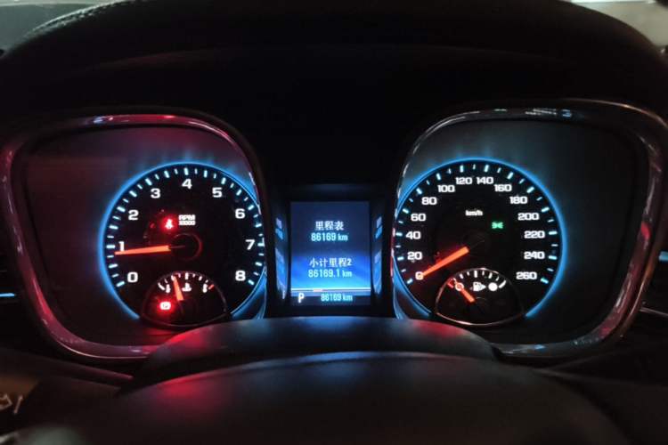 Used Chevrolet Malibu 2013 1.6T Automatic Luxury Edition Instrument Cluster