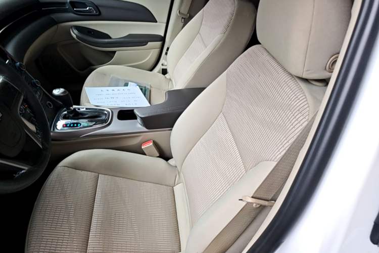 Used Chevrolet Malibu 2013 2.0L Automatic Comfort Edition Left Front Seat