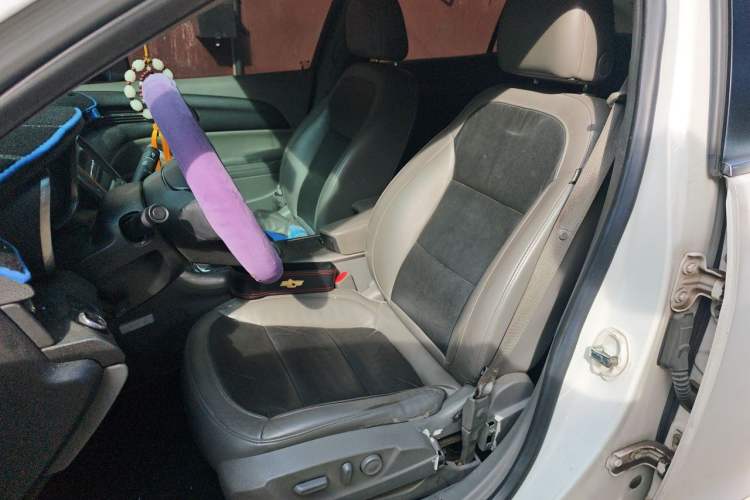 Used Chevrolet Malibu 2013 2.4L Automatic Luxury Edition Left Front Seat