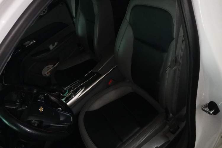 Used Chevrolet Malibu 2013 2.0L Automatic Luxury Edition Left Front Seat