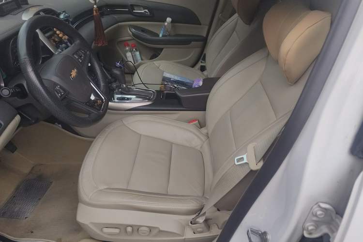Used Chevrolet Malibu 2013 2.4L Automatic Luxury Edition Left Front Seat
