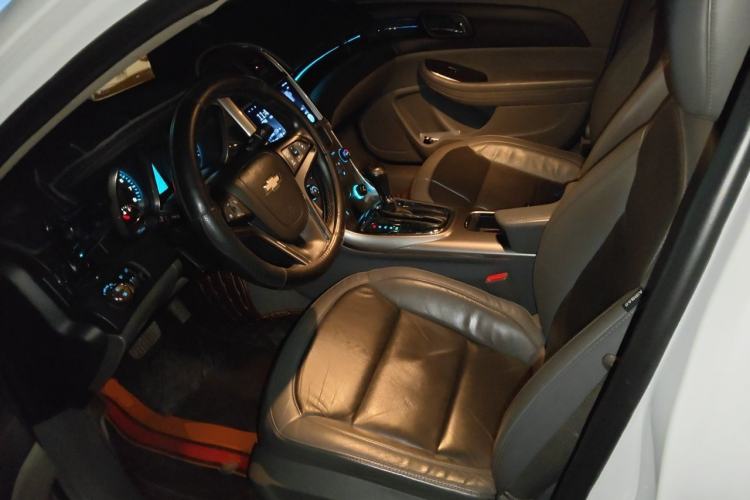 Used Chevrolet Malibu 2013 2.4L Automatic Luxury Edition Left Front Seat