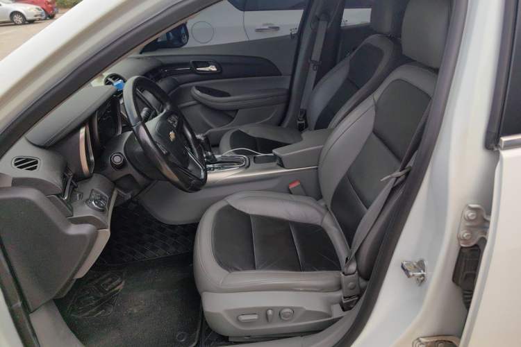 Used Chevrolet Malibu 2013 2.0L Automatic Luxury Edition Left Front Seat