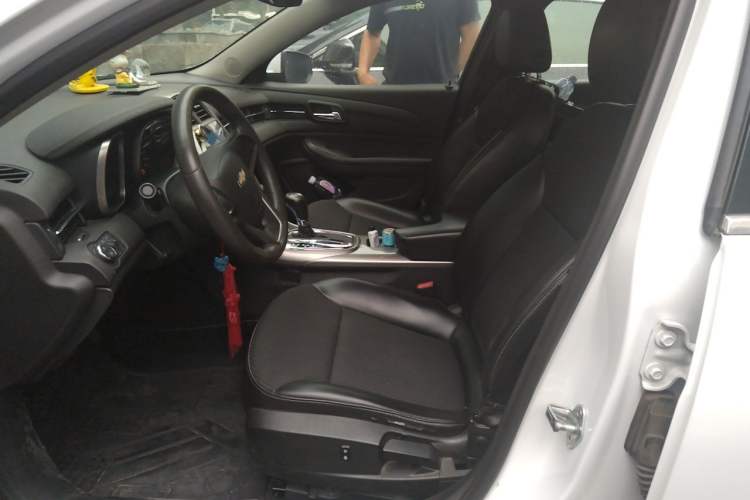Used Chevrolet Malibu 2013 1.6T Automatic Comfort Edition Left Front Seat