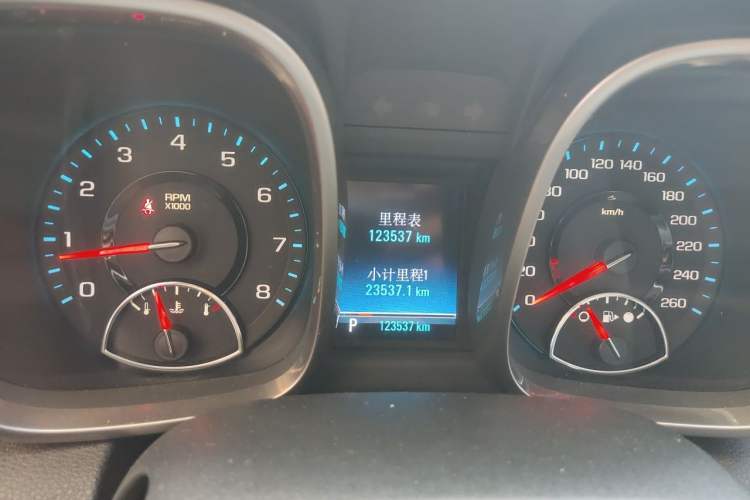 Used Chevrolet Malibu 2013 2.4L Automatic Flagship Edition Odometer Close Up