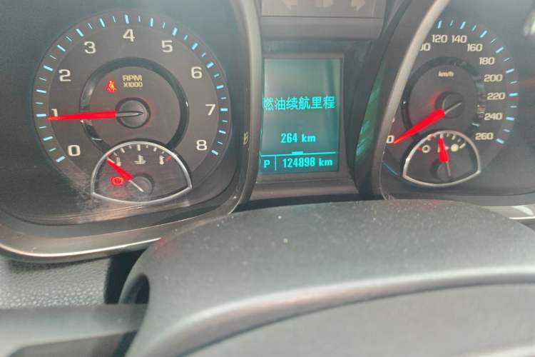 Used Chevrolet Malibu 2013 1.6T Automatic Comfort Edition Odometer Close Up