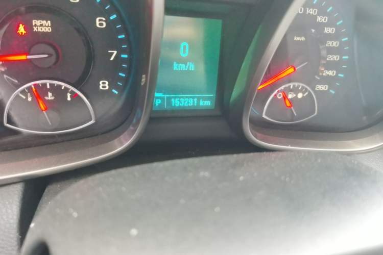 Used Chevrolet Malibu 2013 2.4L Automatic Luxury Edition Odometer Close Up