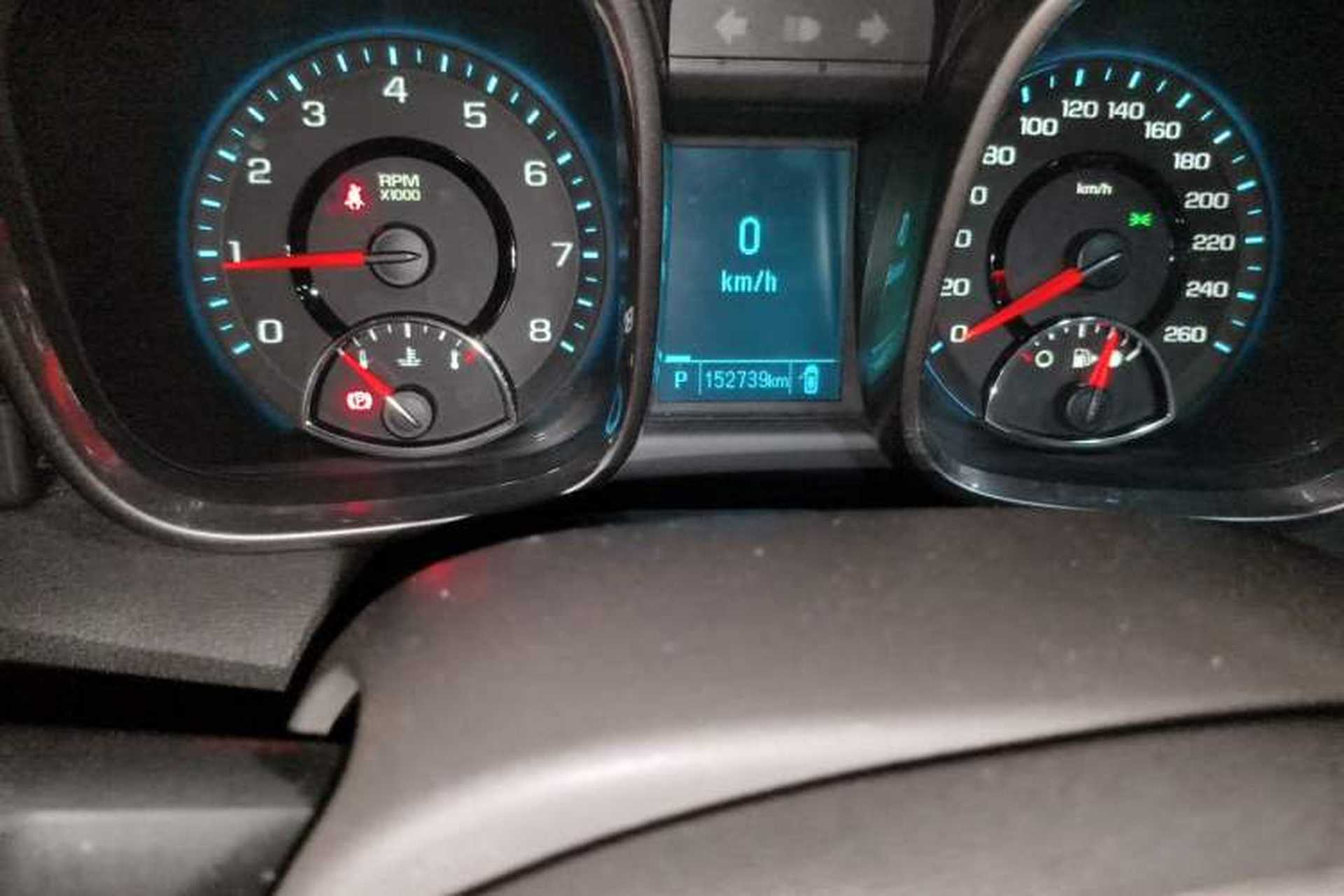 Used Chevrolet Malibu 2013 2.0L Automatic Comfort Edition Odometer Close Up