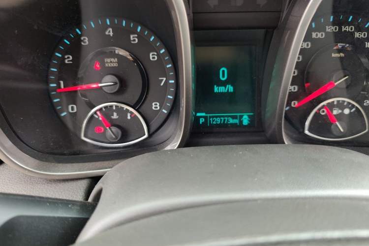 Used Chevrolet Malibu 2013 2.0L Automatic Luxury Edition Odometer Close Up