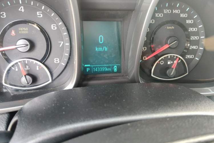 Used Chevrolet Malibu 2013 2.0L Automatic Luxury Edition Odometer Close Up