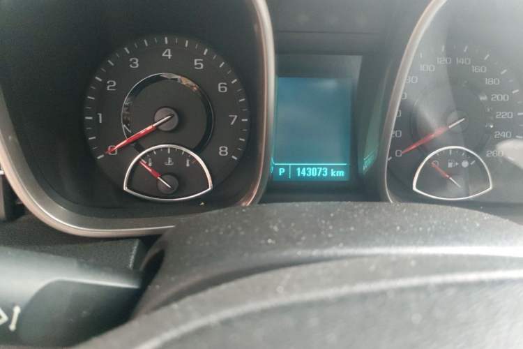 Used Chevrolet Malibu 2013 1.6T Automatic Comfort Edition Odometer Close Up