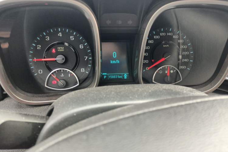 Used Chevrolet Malibu 2013 2.4L Automatic Luxury Edition Odometer Close Up