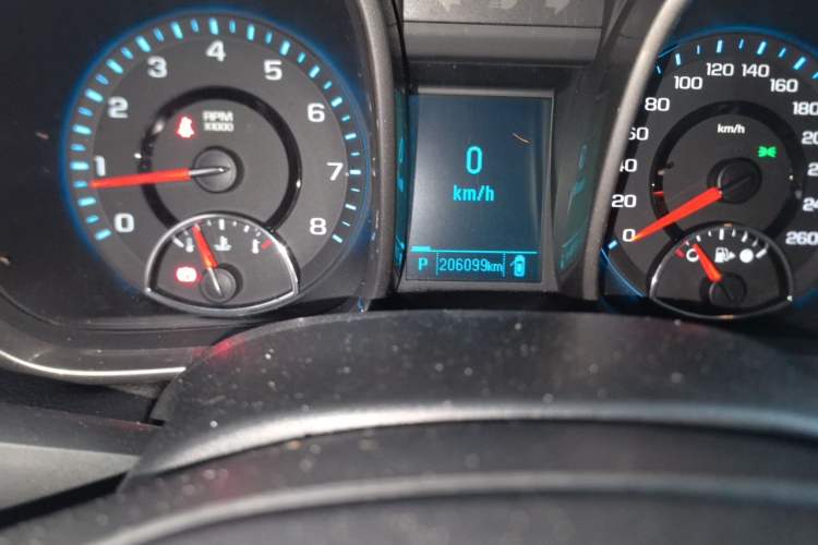 Used Chevrolet Malibu 2013 2.4L Automatic Luxury Edition Odometer Close Up