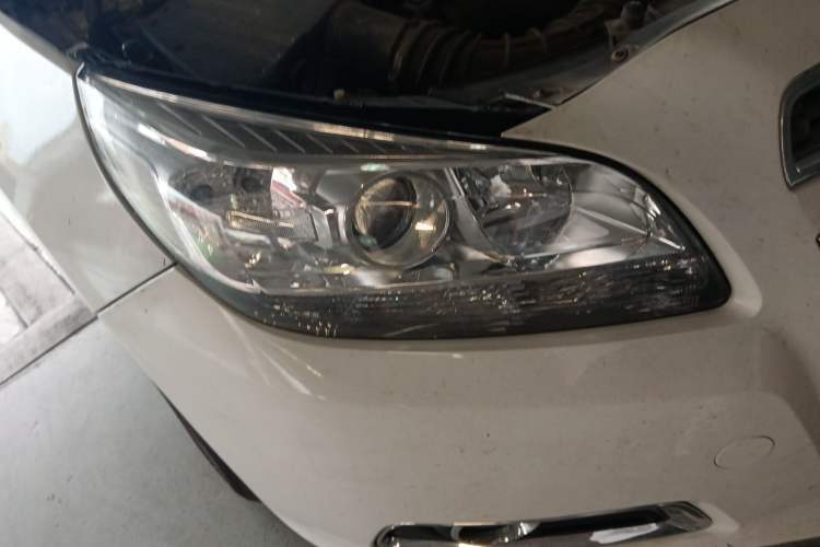 Used Chevrolet Malibu 2013 2.4L Automatic Luxury Edition Right Front Headlight