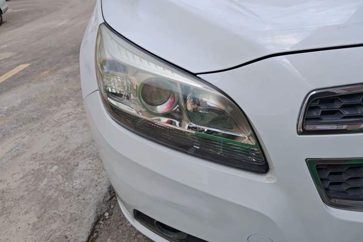 Used Chevrolet Malibu 2013 2.4L Automatic Luxury Edition Right Front Headlight