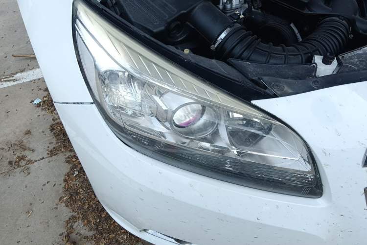 Used Chevrolet Malibu 2013 2.0L Automatic Luxury Edition Right Front Headlight