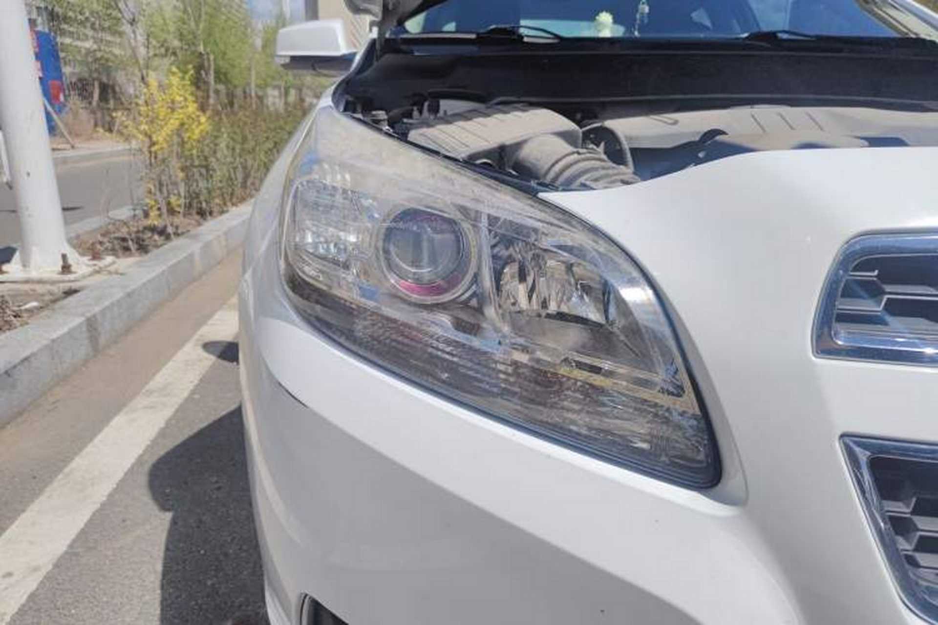 Used Chevrolet Malibu 2013 2.0L Automatic Luxury Edition Right Front Headlight