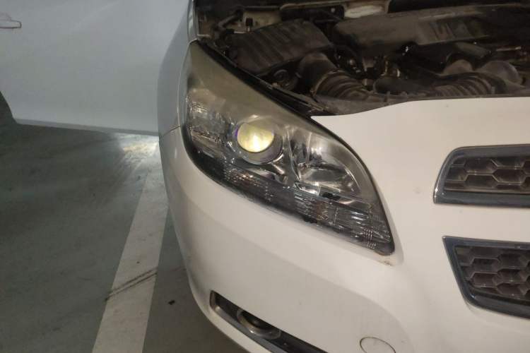 Used Chevrolet Malibu 2013 2.0L Automatic Luxury Edition Right Front Headlight