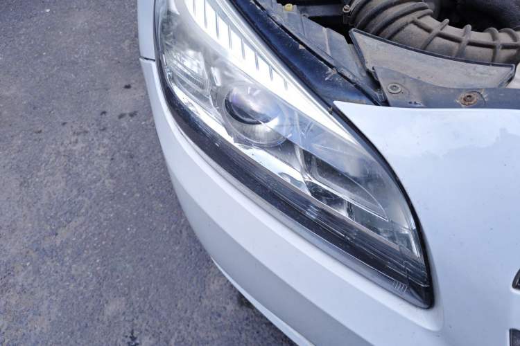 Used Chevrolet Malibu 2013 2.0L Automatic Luxury Edition Right Front Headlight