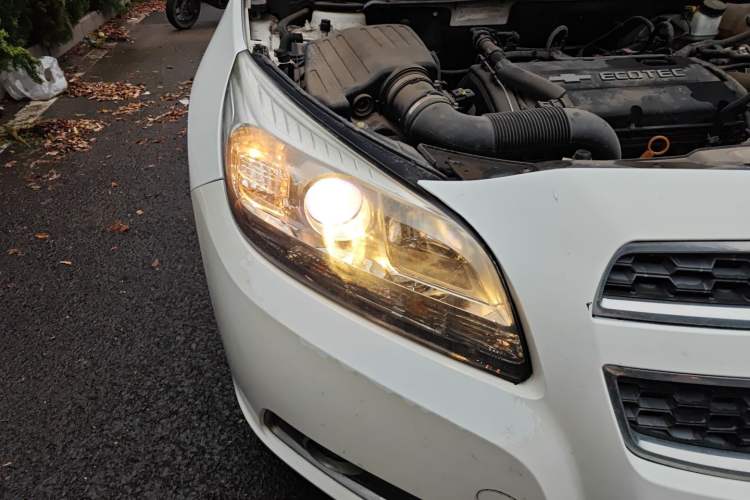 Used Chevrolet Malibu 2013 1.6T Automatic Comfort Edition Right Front Headlight