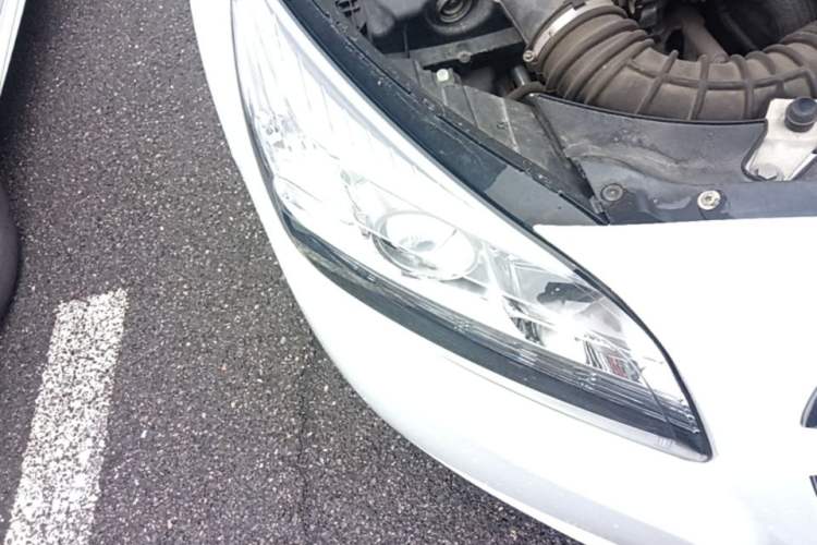 Used Chevrolet Malibu 2013 2.0L Automatic Luxury Edition Right Front Headlight