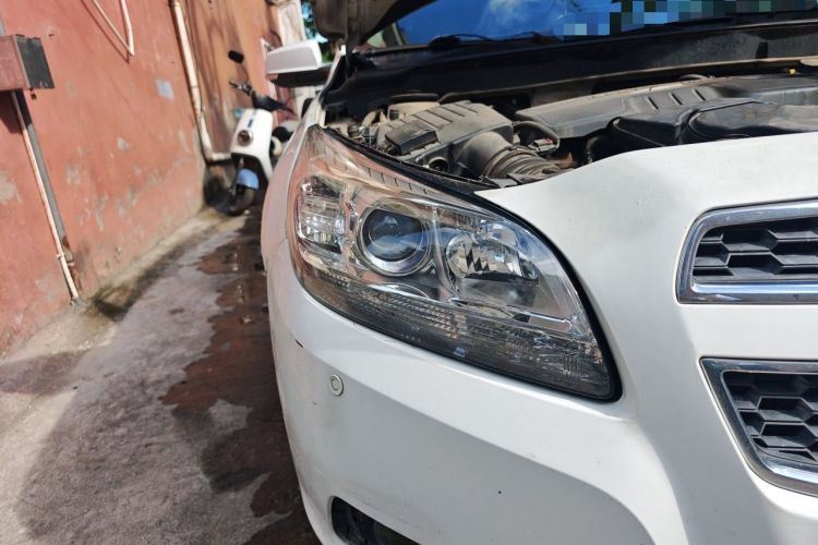 Used Chevrolet Malibu 2013 2.4L Automatic Luxury Edition Right Front Headlight