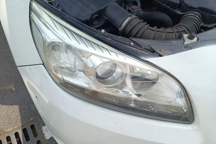 Used Chevrolet Malibu 2013 2.4L Automatic Luxury Edition Right Front Headlight