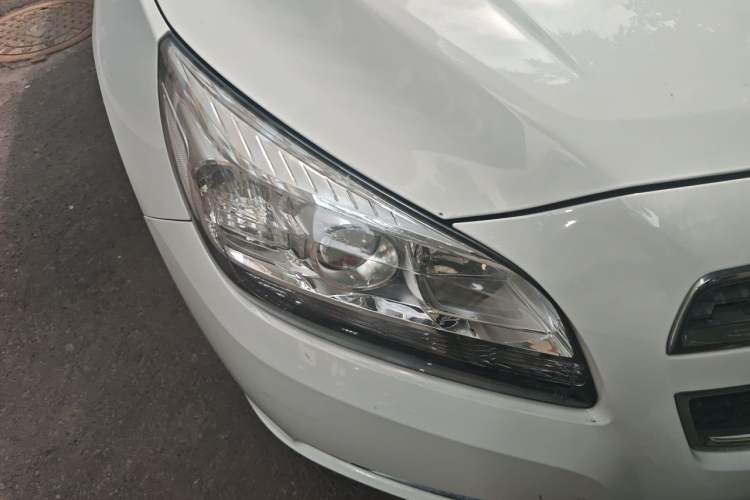 Used Chevrolet Malibu 2013 1.6T Automatic Comfort Edition Right Front Headlight