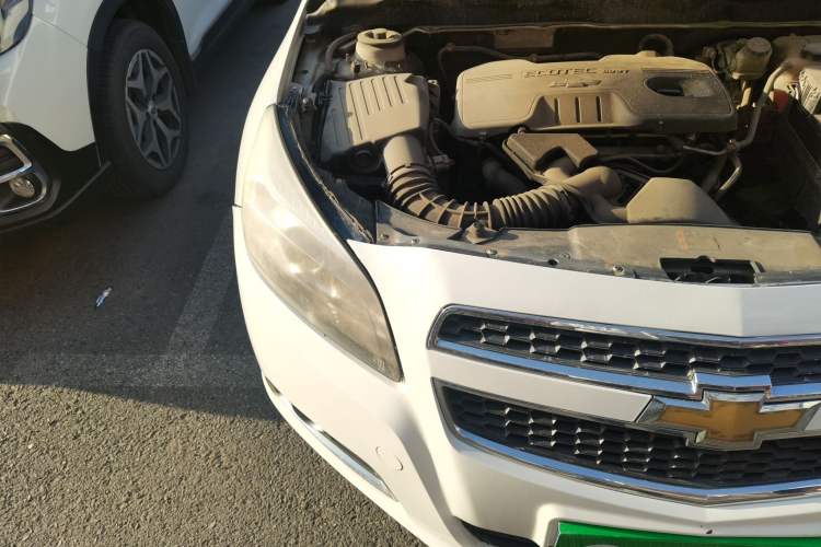 Used Chevrolet Malibu 2013 2.0L Automatic Luxury Edition Right Front Headlight