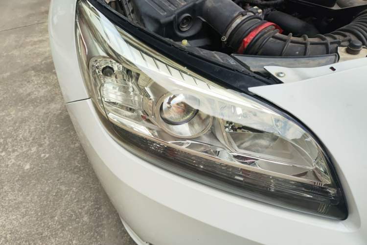 Used Chevrolet Malibu 2013 2.0L Automatic Luxury Edition Right Front Headlight