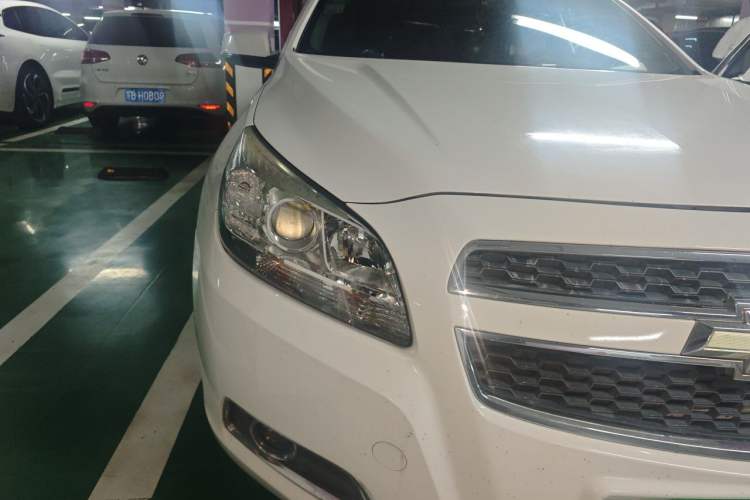 Used Chevrolet Malibu 2013 2.0L Automatic Luxury Edition Right Front Headlight