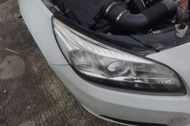 Used Chevrolet Malibu 2013 1.6T Automatic Comfort Edition Right Front Headlight
