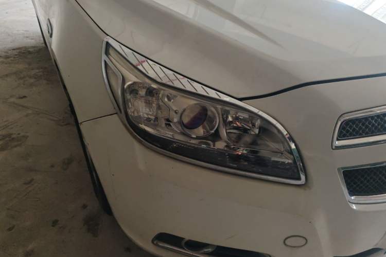 Used Chevrolet Malibu 2013 2.0L Automatic Luxury Edition Right Front Headlight