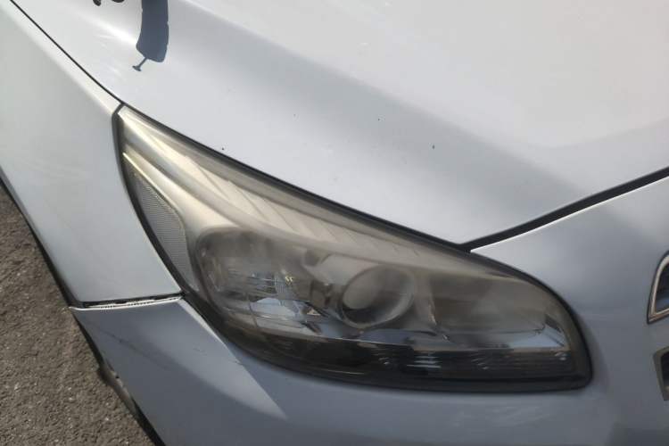 Used Chevrolet Malibu 2013 1.6T Automatic Comfort Edition Right Front Headlight