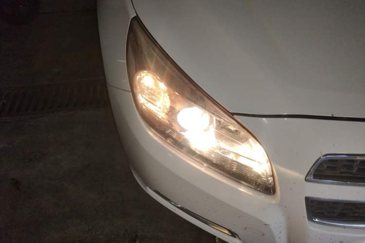 Used Chevrolet Malibu 2013 1.6T Automatic Comfort Edition Right Front Headlight