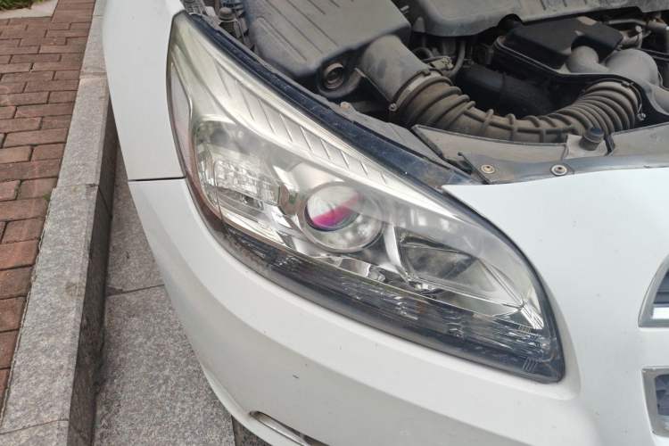 Used Chevrolet Malibu 2013 2.0L Automatic Luxury Edition Right Front Headlight