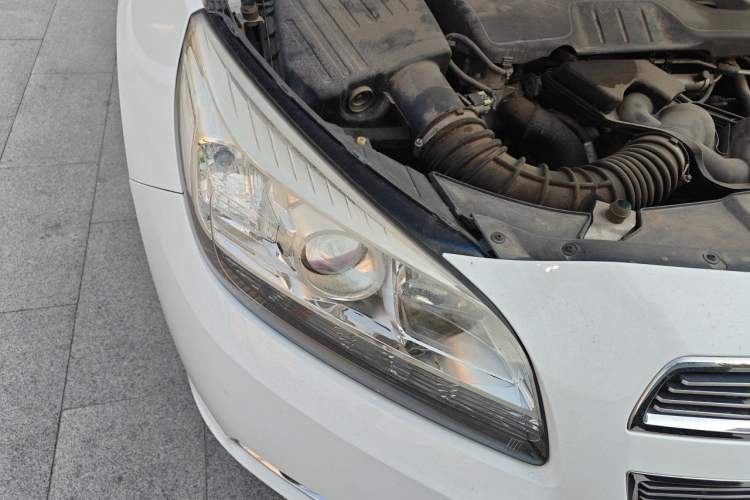 Used Chevrolet Malibu 2013 2.0L Automatic Luxury Edition Right Front Headlight