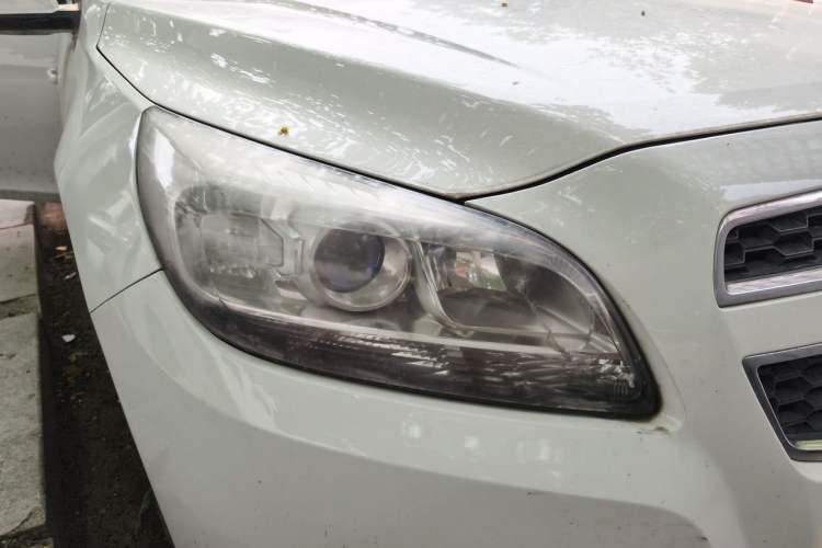 Used Chevrolet Malibu 2013 2.0L Automatic Luxury Edition Right Front Headlight