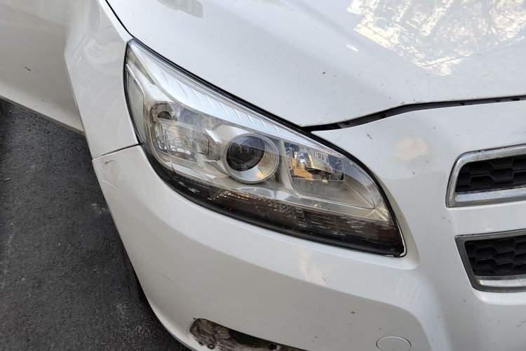 Used Chevrolet Malibu 2013 1.6T Automatic Luxury Edition Right Front Headlight